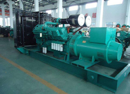 清丰800kw康明斯柴油发电机组图片 清丰800kw康明斯柴油发电机组图片